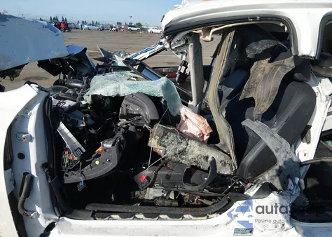 2012 Volkswagen Passat 2.5L Sel z USA, uszkodzony, nr VIN 1VWCP7A33CC065807